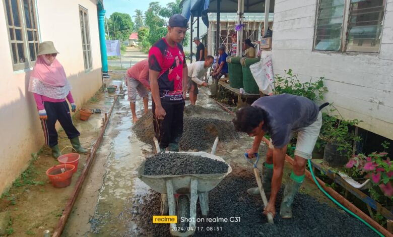 Pemdes Tampa Lanjutkan Pembangunan Gang Paring Manis RT. 02